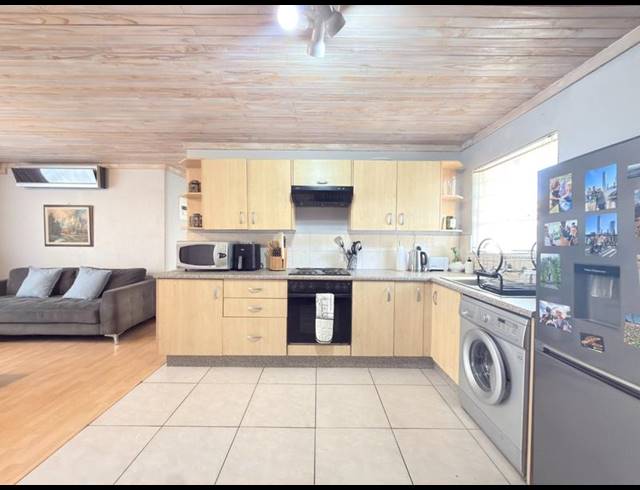 2 BEDROOM PROPERTY TO RENT IN BRYANSTON